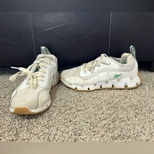 Reebok Zig Dynamica Running Shoe Sneakers Women's Size 7 White Green Chunky Mesh